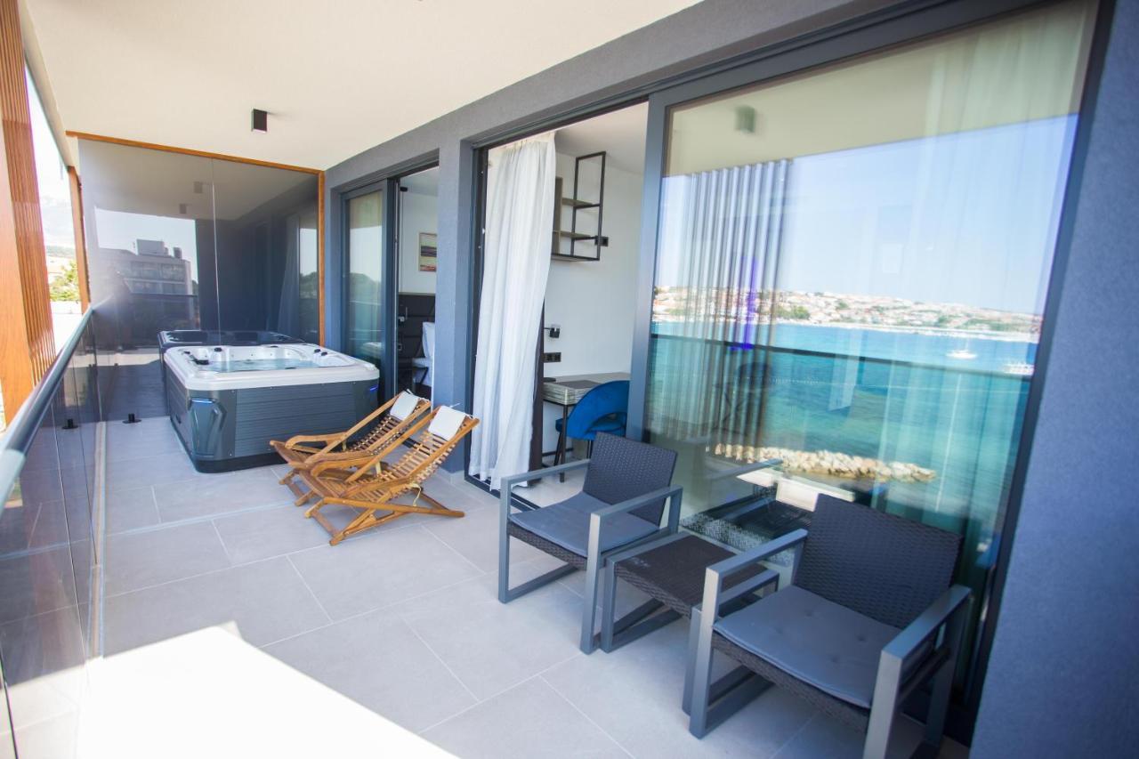 Liberty Plaza Otel Novalja Dış mekan fotoğraf