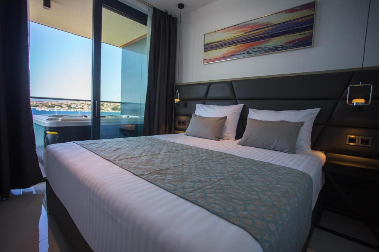 Liberty Plaza Otel Novalja Dış mekan fotoğraf