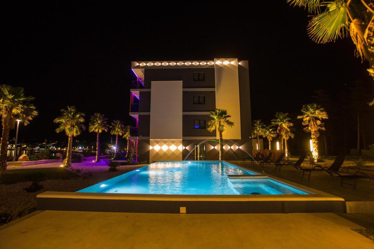 Liberty Plaza Otel Novalja Dış mekan fotoğraf