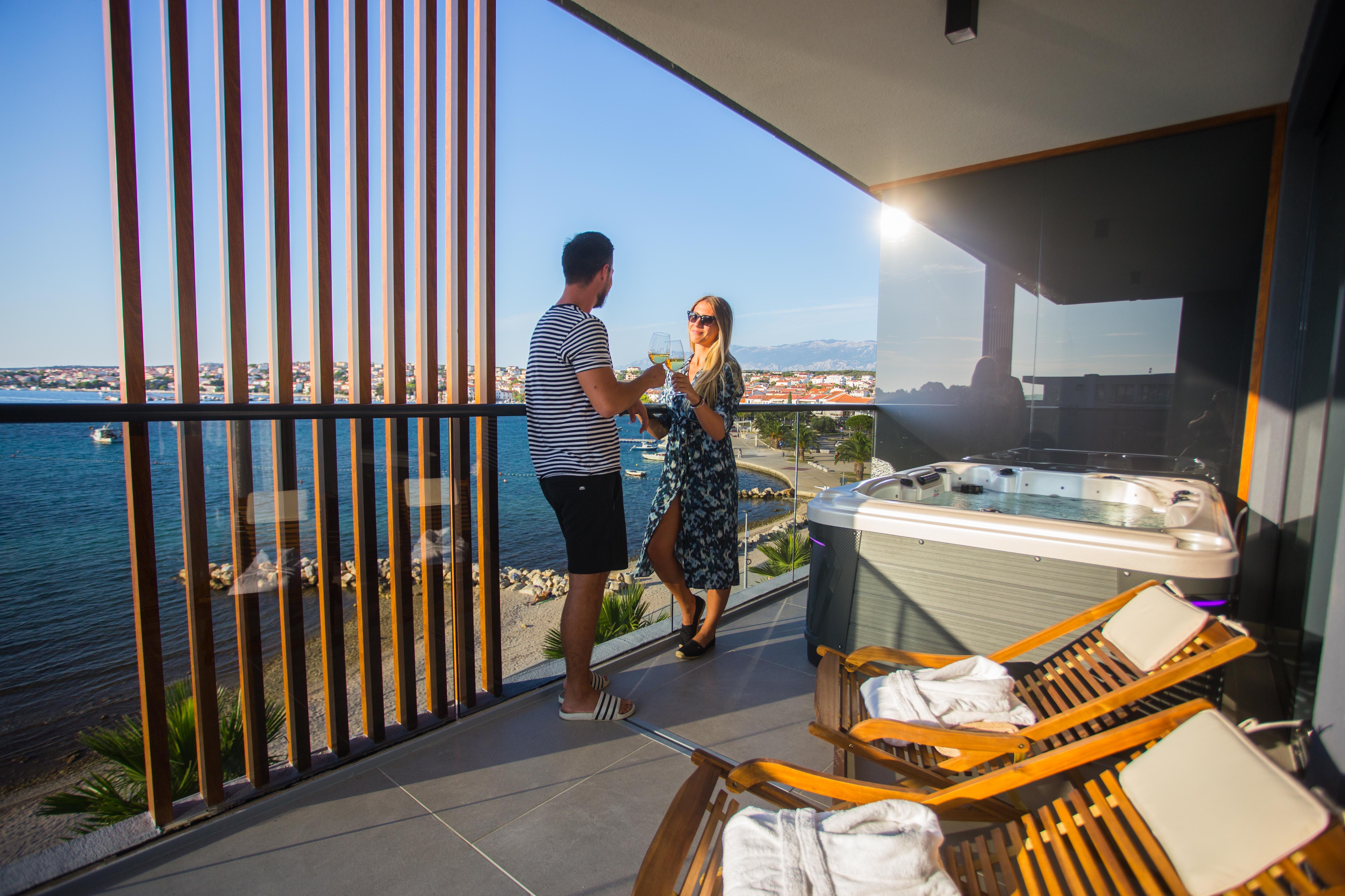 Liberty Plaza Otel Novalja Dış mekan fotoğraf